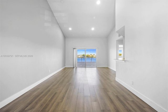 3449 NW 44th Street 108, Oakland Park, FL 33309