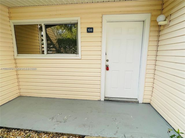 3449 NW 44th Street 108, Oakland Park, FL 33309