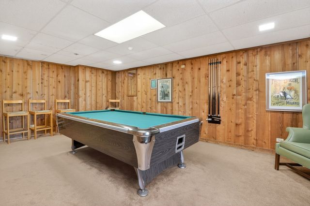 6340 AMERICANA Drive 606, Willowbrook, IL 60527