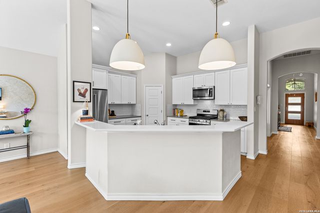 28210 VERSANT HLS, Boerne, TX 78015