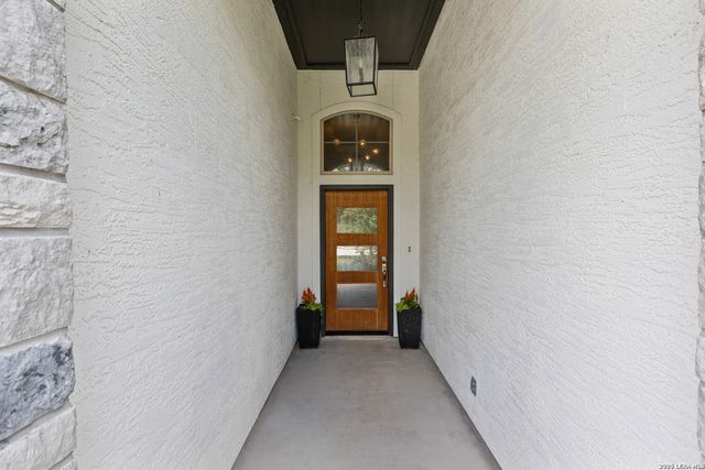 28210 VERSANT HLS, Boerne, TX 78015