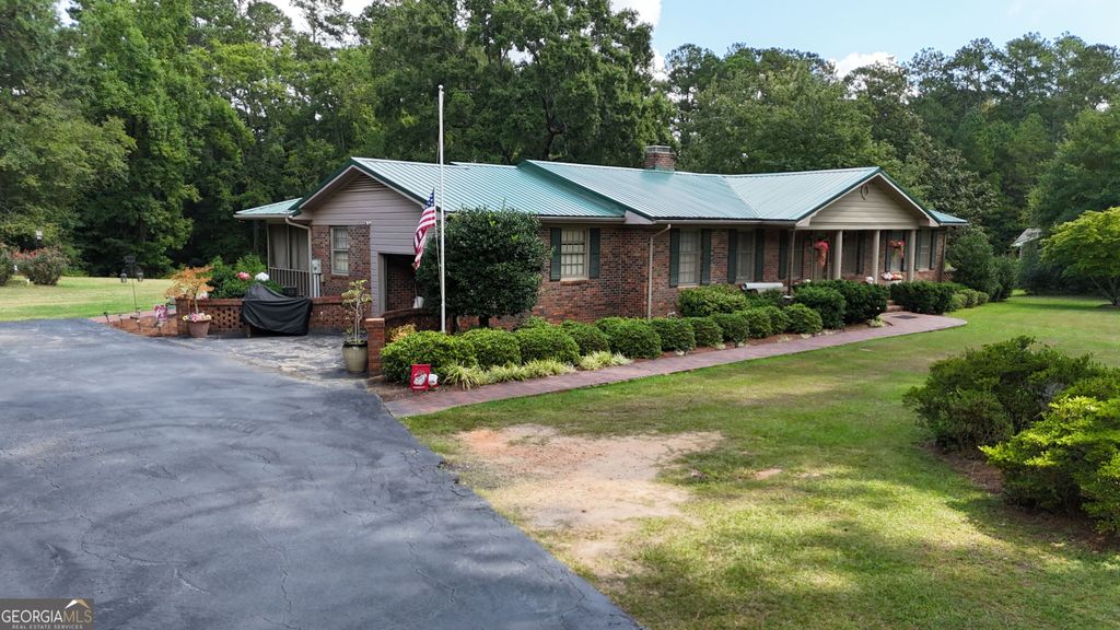 1336 Calhoun Falls Highway, Elberton, GA 30635 — photo 2