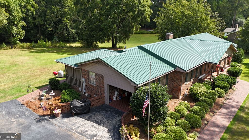 1336 Calhoun Falls Highway, Elberton, GA 30635 — photo 3