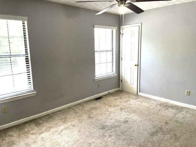 1013 Travelers Trail NW, Kennesaw, GA 30144