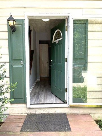 1013 Travelers Trail NW, Kennesaw, GA 30144