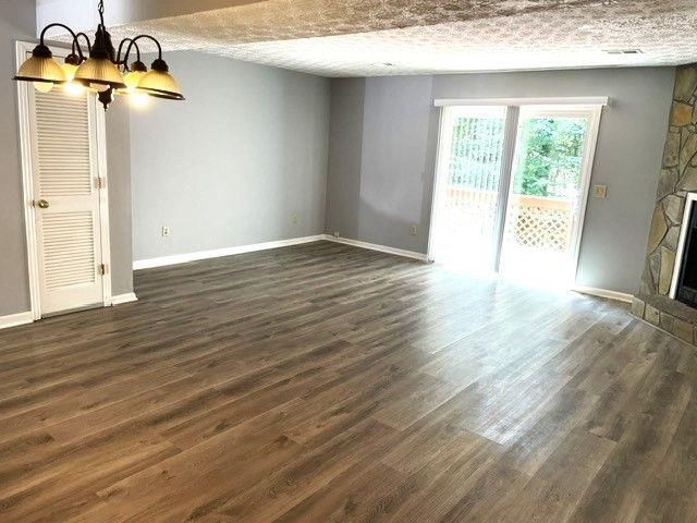 1013 Travelers Trail NW, Kennesaw, GA 30144