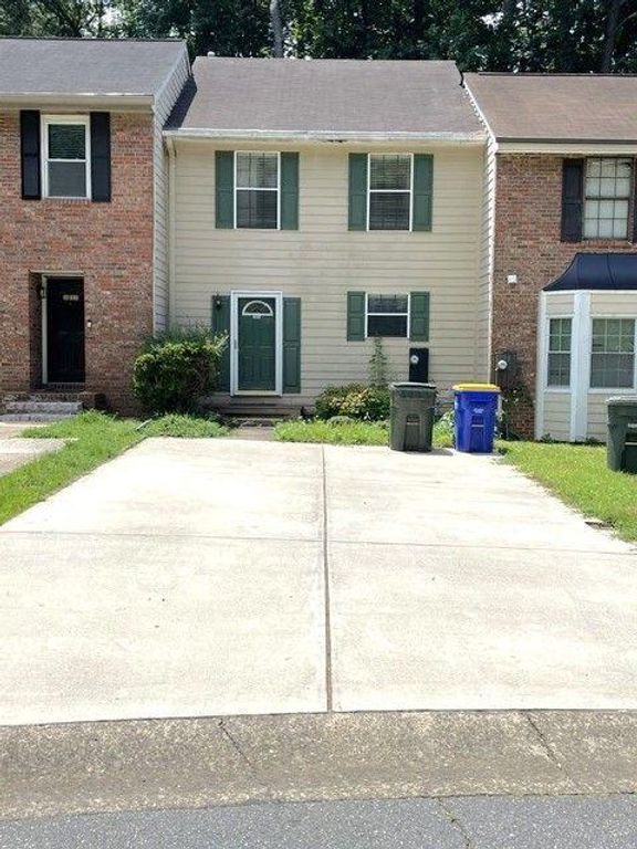 1013 Travelers Trail NW, Kennesaw, GA 30144