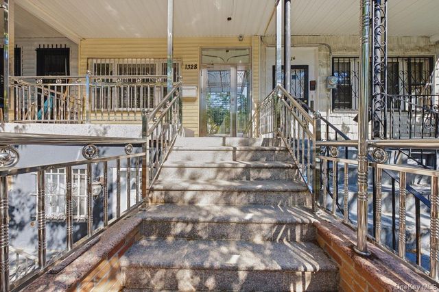 1328 Teller Avenue, Bronx, NY 10456