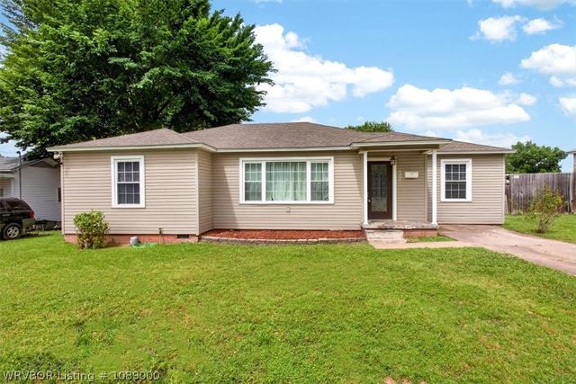 4204 S 17th Street, Fort Smith, AR 72901