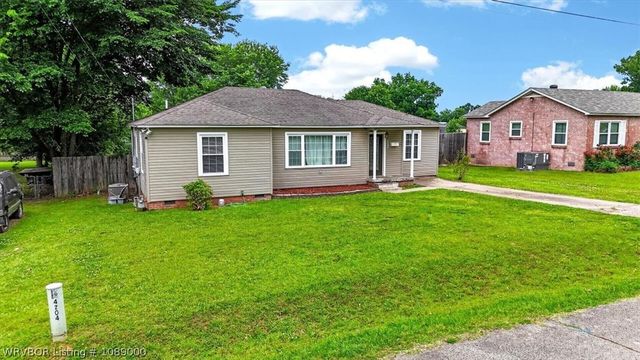 4204 S 17th Street, Fort Smith, AR 72901