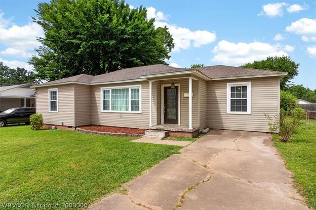 4204 S 17th Street, Fort Smith, AR 72901
