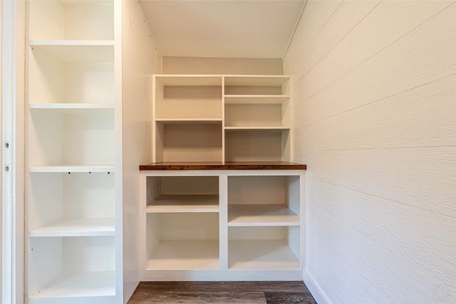 167 W Ross Street, Walnut Springs, TX 76690