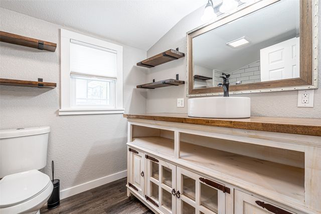 167 W Ross Street, Walnut Springs, TX 76690