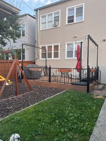 5436 W Dakin Street, Chicago, IL 60641