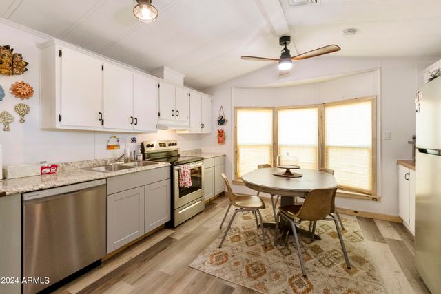 555 W Warner Road 156, Chandler, AZ 85225