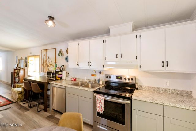 555 W Warner Road 156, Chandler, AZ 85225