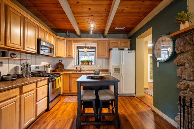 52172 Acorn Lane, Idyllwild, CA 92549