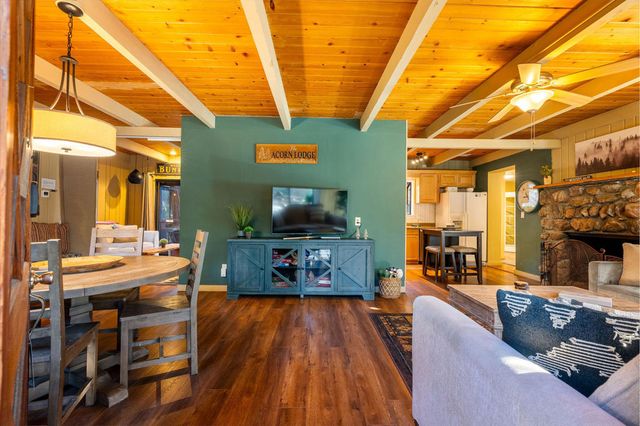 52172 Acorn Lane, Idyllwild, CA 92549