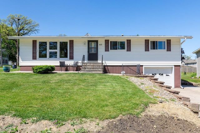 413 Lincoln, Parkersburg, IA 50665