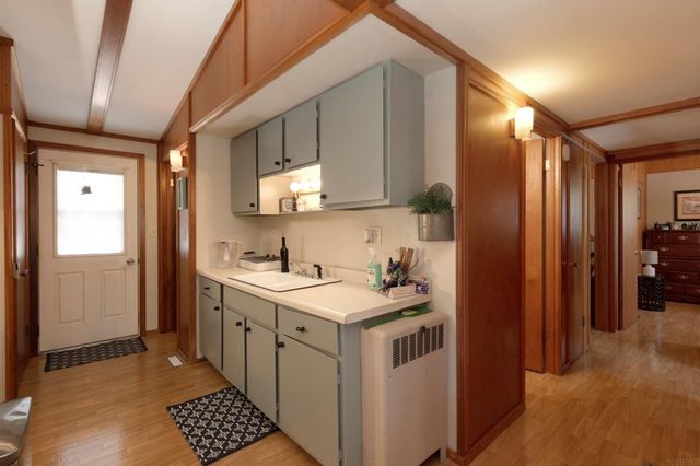413 Lincoln, Parkersburg, IA 50665