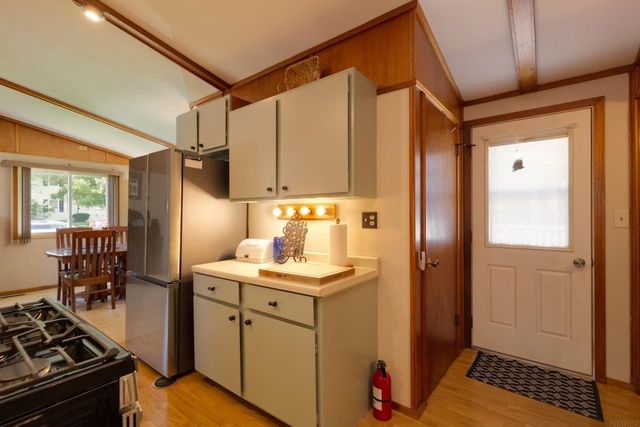 413 Lincoln, Parkersburg, IA 50665