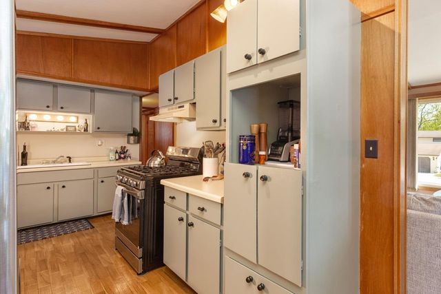 413 Lincoln, Parkersburg, IA 50665