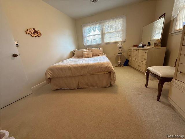 2770 N Dearing Road, Parma, MI 49269