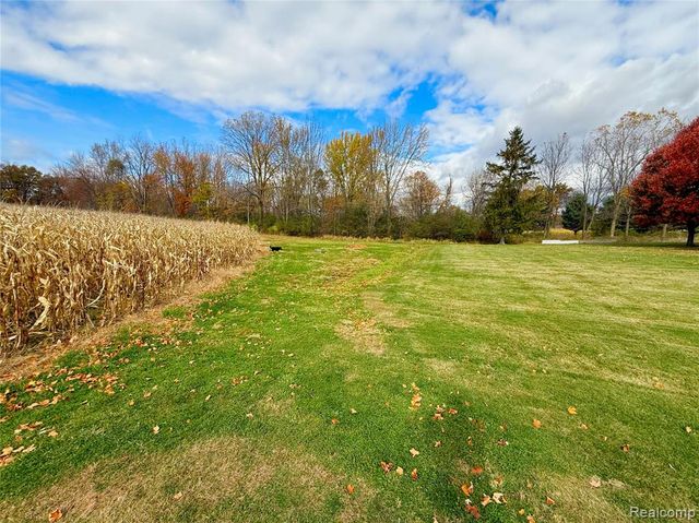 2770 N Dearing Road, Parma, MI 49269