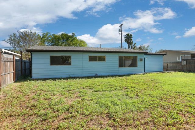 444 Raymond Dr, Ione, CA 95640