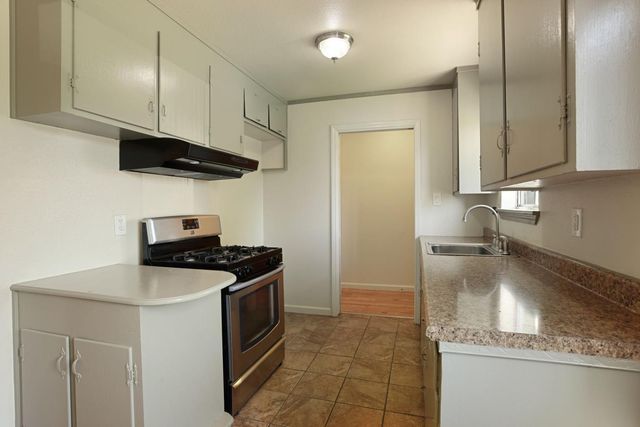 444 Raymond Dr, Ione, CA 95640