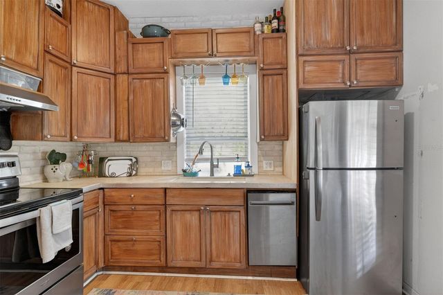 502 NW 6TH AVENUE, Gainesville, FL 32601