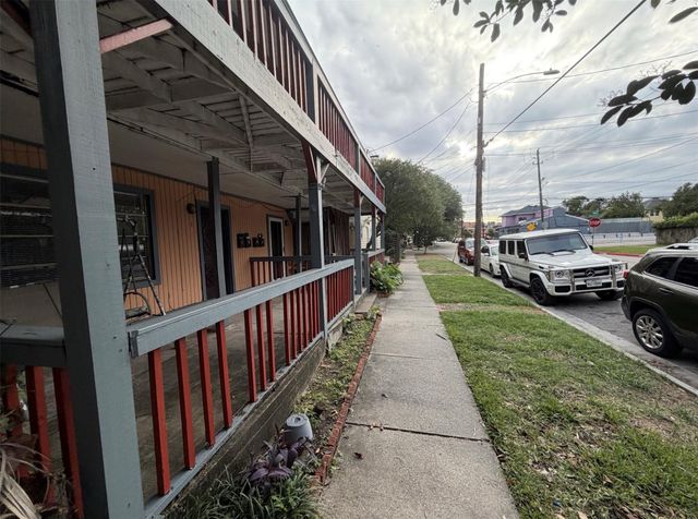 613 Pacific Street 1, Houston, TX 77006