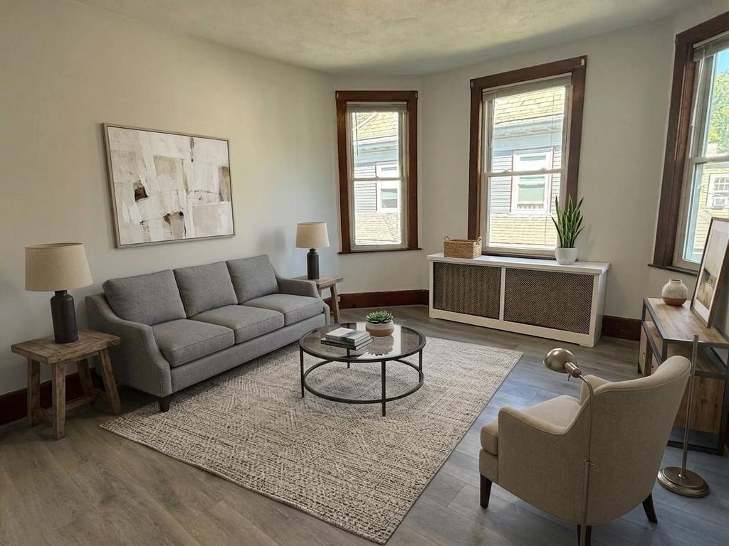 122 Aldrich St 2, Boston, MA 02131
