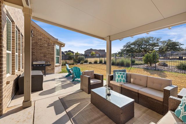2182 Indigobush Drive, New Braunfels, TX 78132