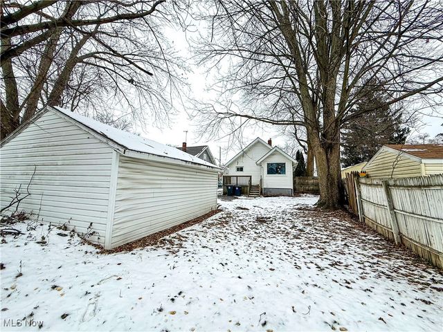 1578 Salem Avenue, Akron, OH 44306