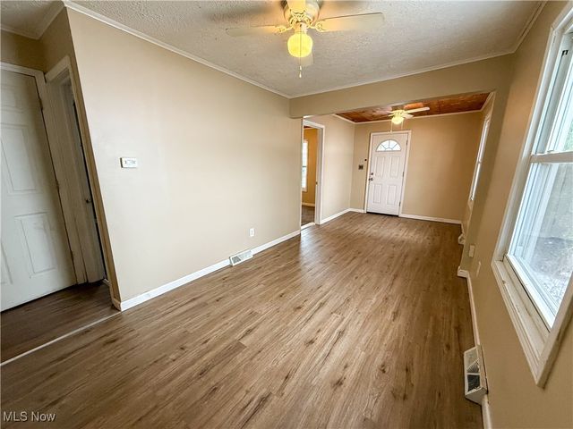 1578 Salem Avenue, Akron, OH 44306