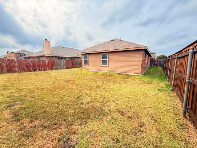 2106 Danibelle Drive, Forney, TX 75126