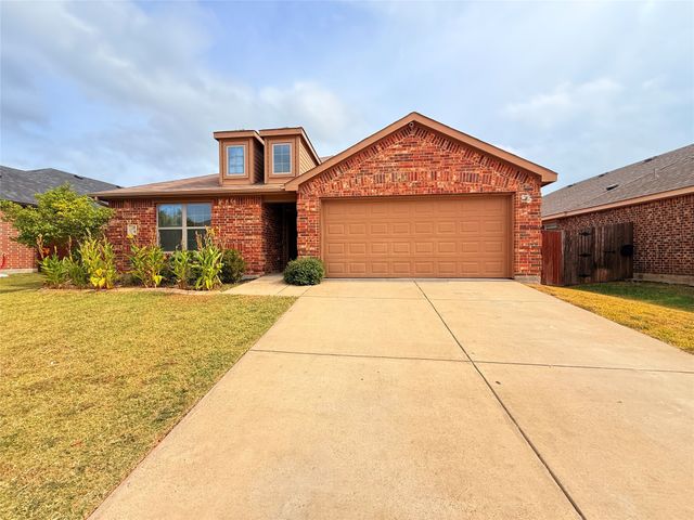 2106 Danibelle Drive, Forney, TX 75126