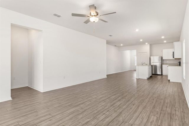 1802 WHITE ELEPHANT LOOP, Winter Haven, FL 33884