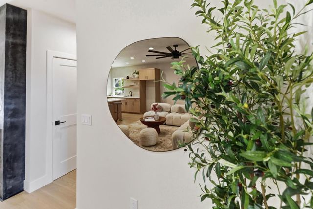 710 Hillcrest Ave, Roseville, CA 95678