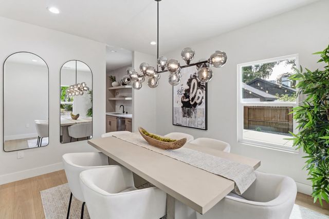 710 Hillcrest Ave, Roseville, CA 95678