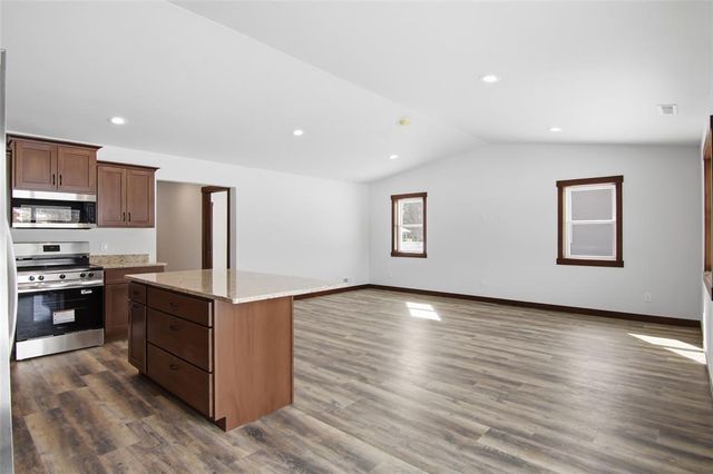 1836 Dorret Road, Eau Claire, WI 54703
