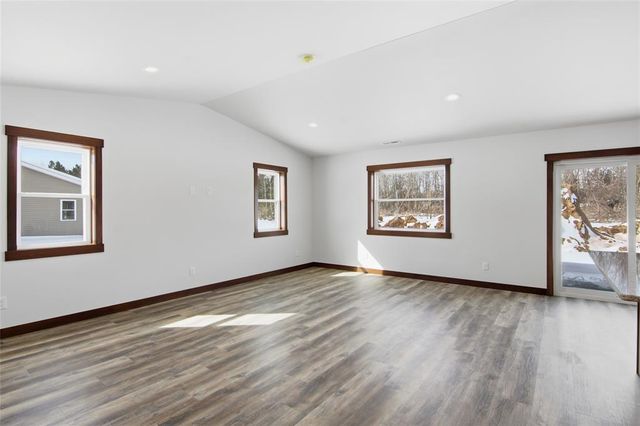 1836 Dorret Road, Eau Claire, WI 54703