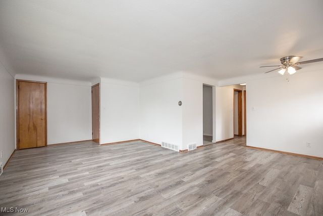 8027 Grand Division Avenue, Cleveland, OH 44125