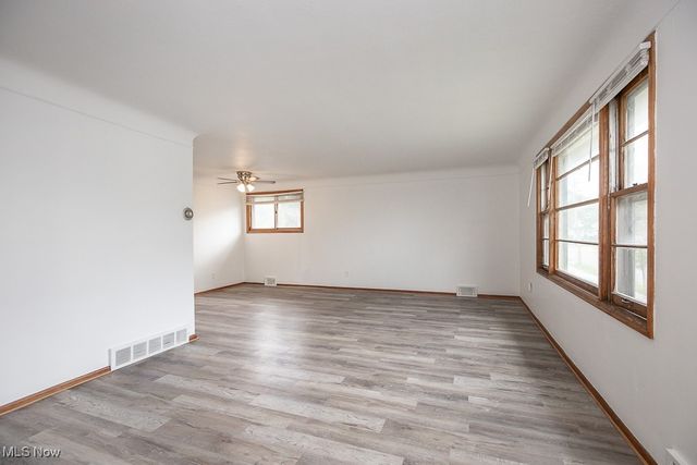 8027 Grand Division Avenue, Cleveland, OH 44125