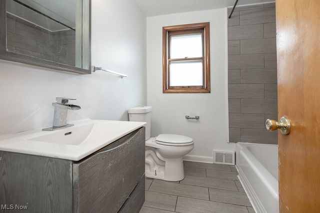 8027 Grand Division Avenue, Cleveland, OH 44125