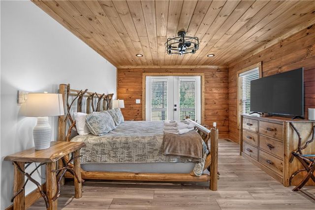 643 Woodstone Trail, Ellijay, GA 30540