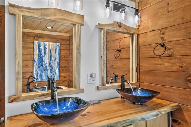 643 Woodstone Trail, Ellijay, GA 30540