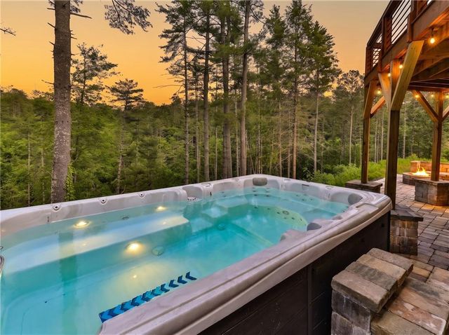 643 Woodstone Trail, Ellijay, GA 30540