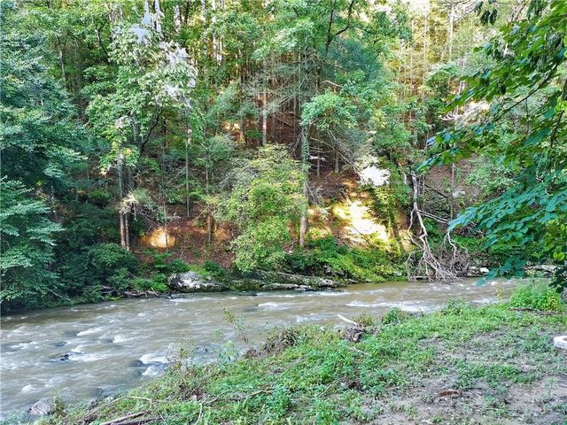 643 Woodstone Trail, Ellijay, GA 30540